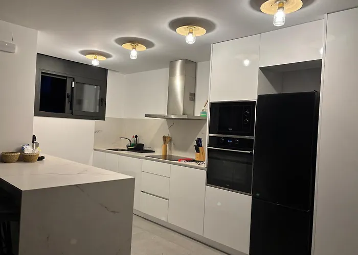 Casa Con Piscina Y Parking En Roda De Berà * Roda de Bará