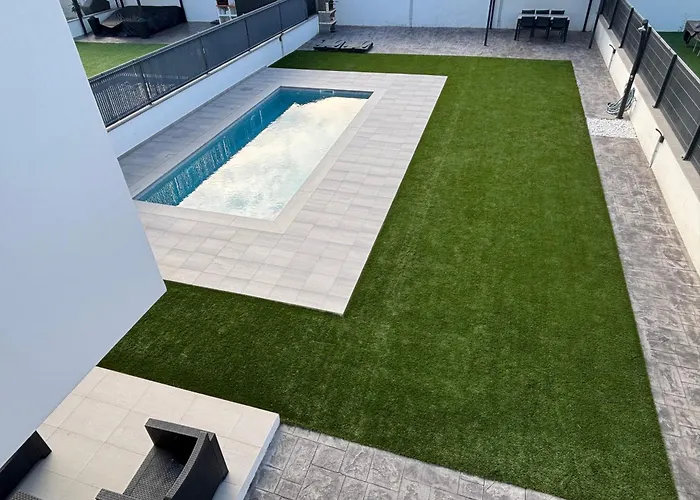 Hébergement de vacances Casa Con Piscina Y Parking En Roda De Berà Roda de Bará