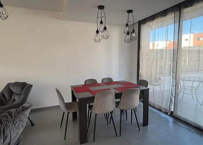 Casa Con Piscina Y Parking En Roda De Berà
