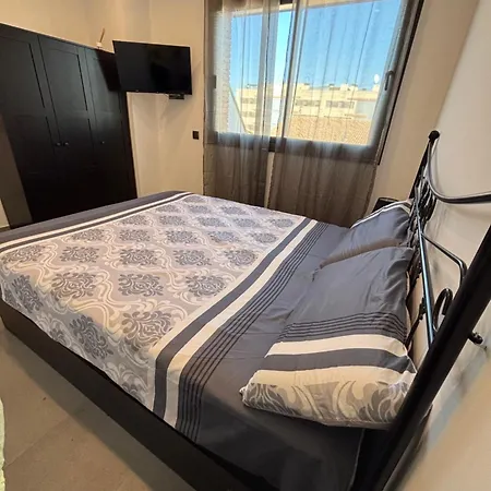 Casa Con Piscina Y Parking En