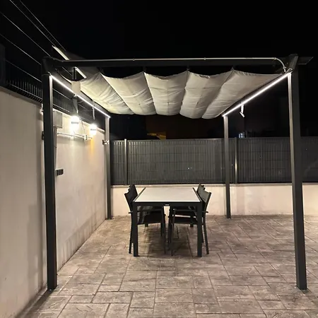 Casa Con Piscina Y Parking En Holiday home *