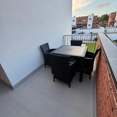 Casa Con Piscina Y Parking En Tatil Evi
