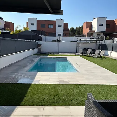 Tatil Evi Casa Con Piscina Y Parking En *